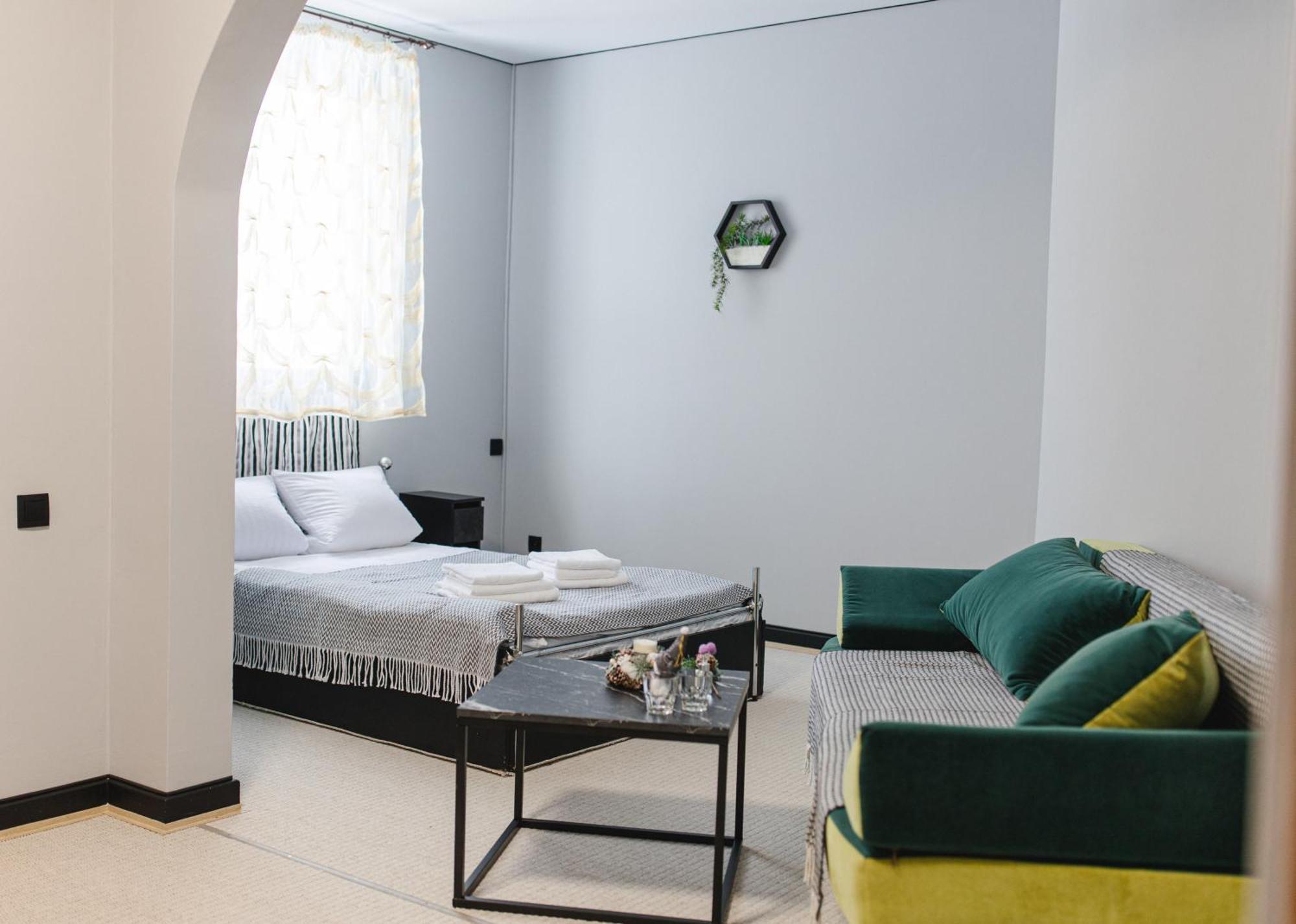 Hotel Kolyba Opryshkiv Nizhneye Selishche Pokój zdjęcie
